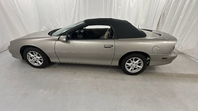 Used 2002 Chevrolet Camaro Base image 6