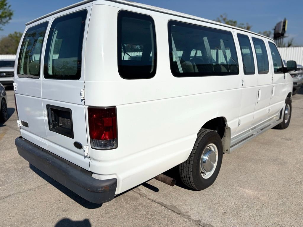 Used 2003 Ford E-350 and Econoline 350 XL RWD image 5