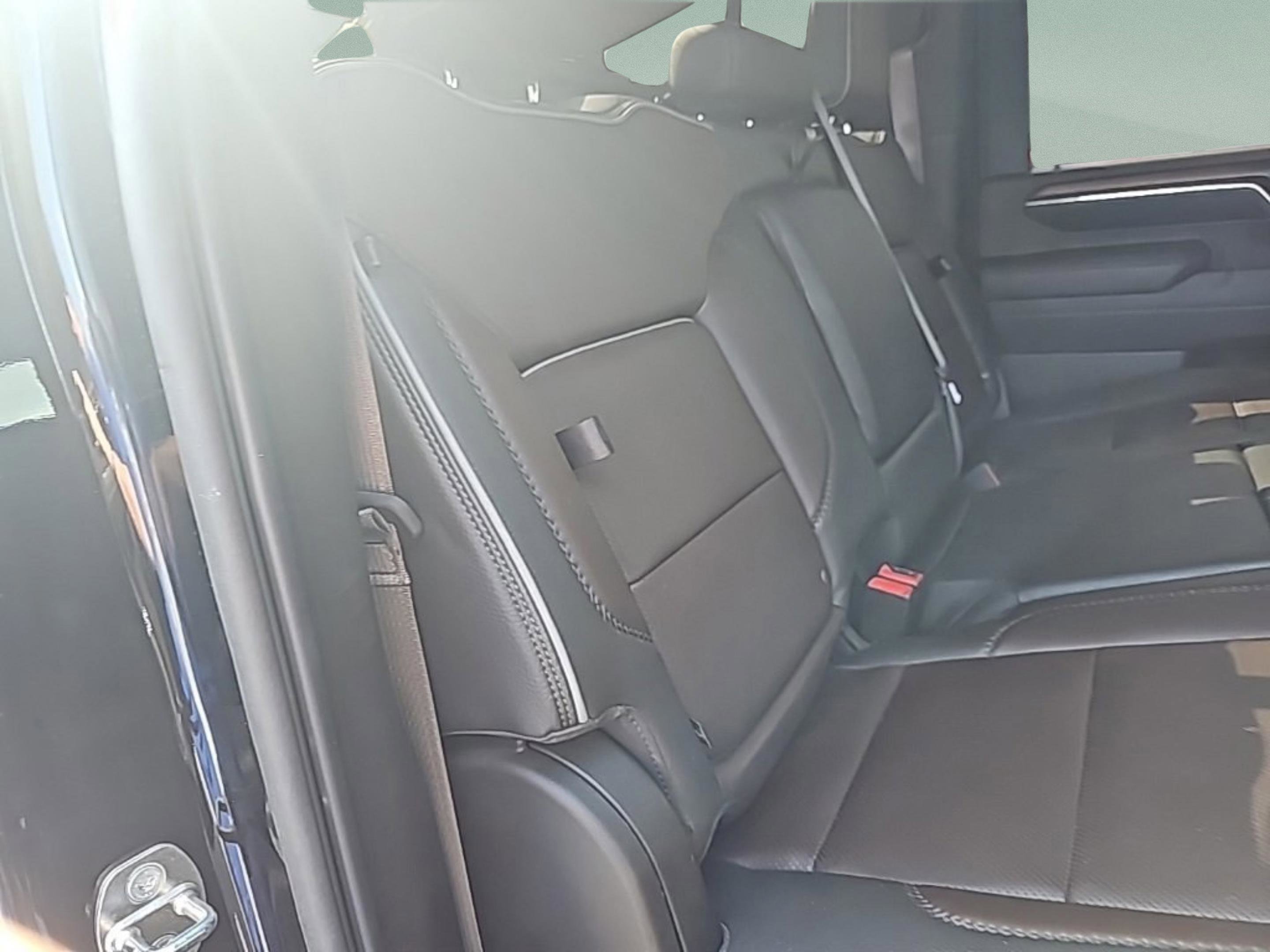 Used 2024 GMC Sierra 3500 Denali w/ Denali Reserve Package image 29