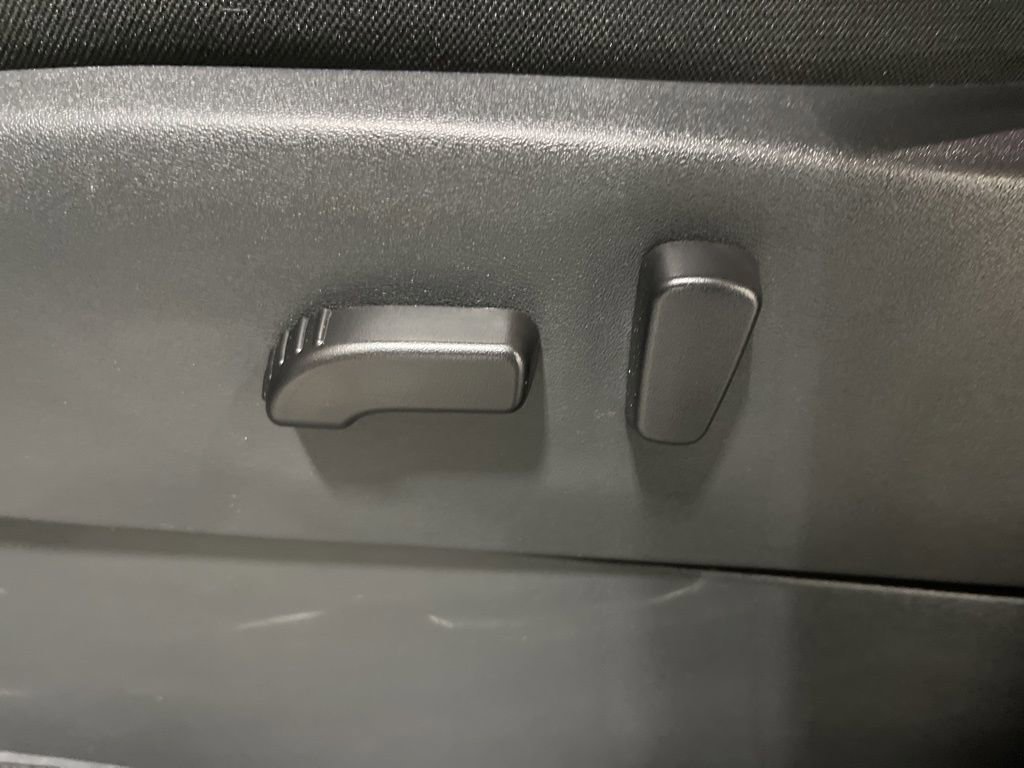 Used 2023 Nissan Frontier PRO-4X w/ Pro Convenience Package image 14