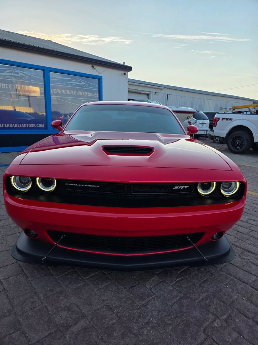 Used 2018 Dodge Challenger SRT w/ Technology Group RWD image 2