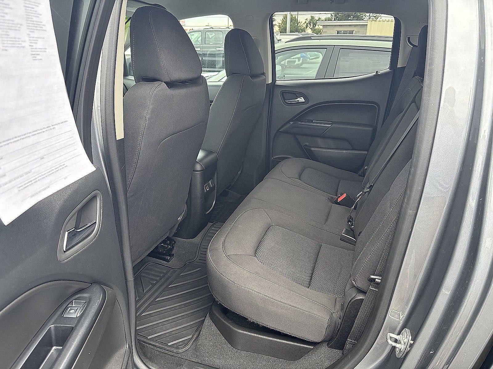 Used 2022 Chevrolet Colorado LT AWD/4WD image 6