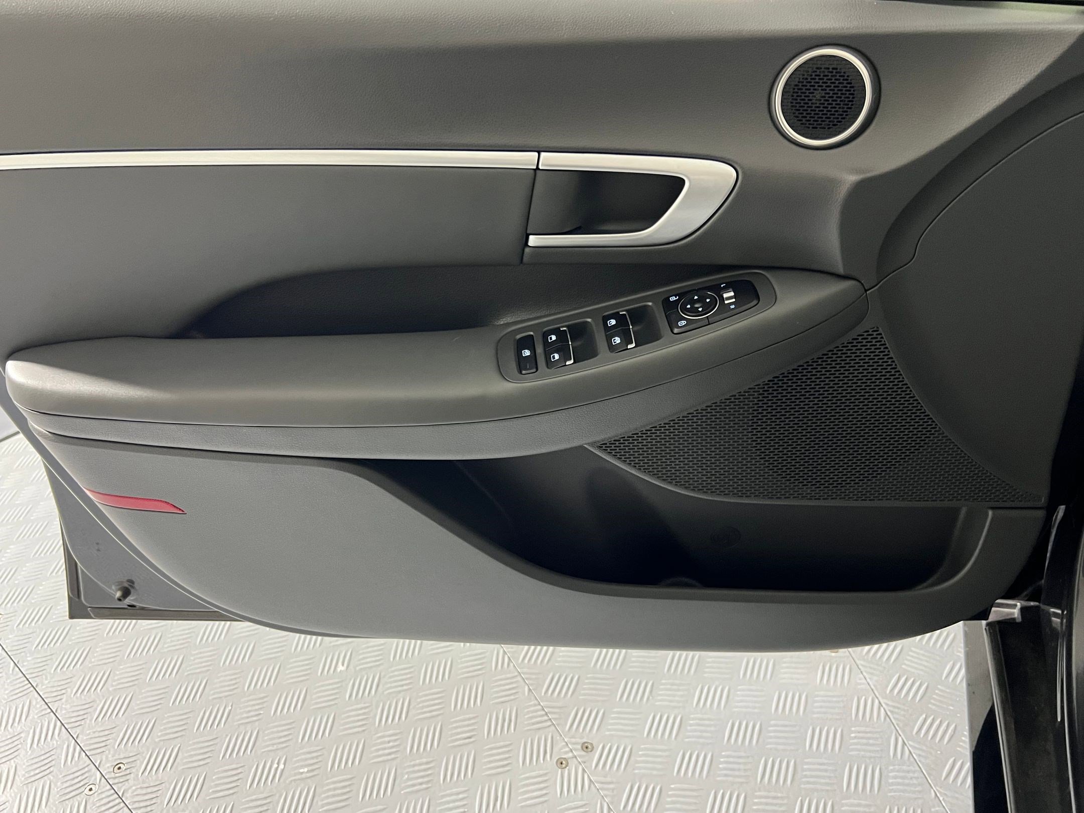 Used 2021 Hyundai Sonata SEL image 12