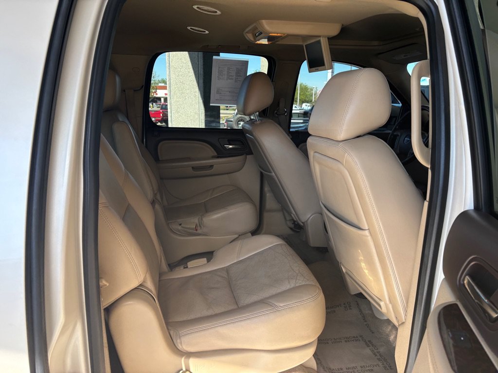 Used 2013 GMC Yukon XL Denali AWD/4WD image 33