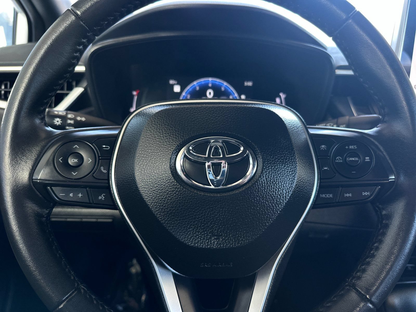 Used 2025 Toyota Corolla SE w/ SE Premium Package FWD image 21