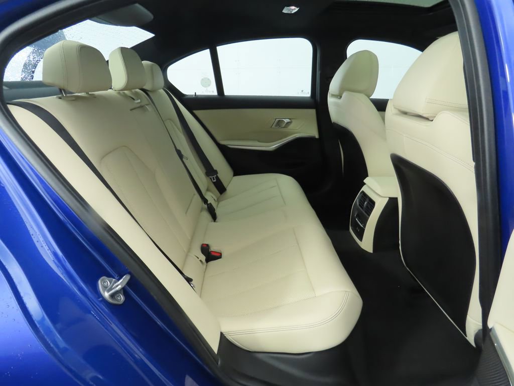 New 2026 BMW 330i Sedan w/ M Sport Package image 23