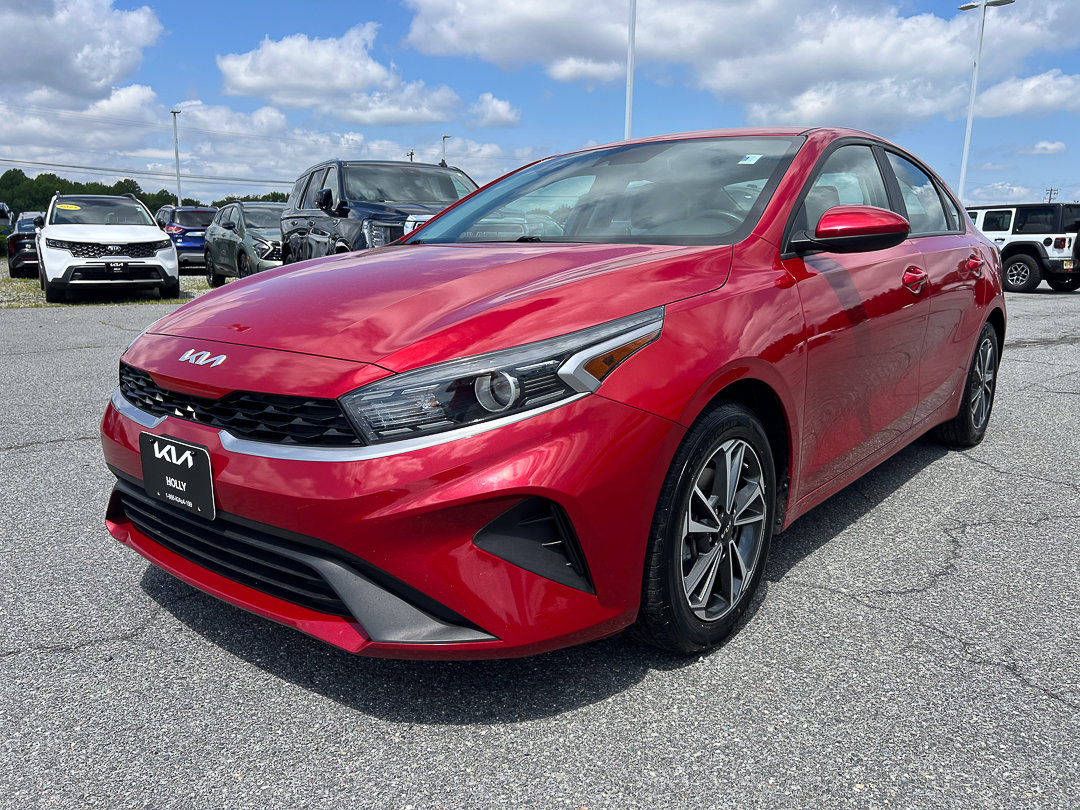 Used 2023 Kia Forte LXS FWD image 1