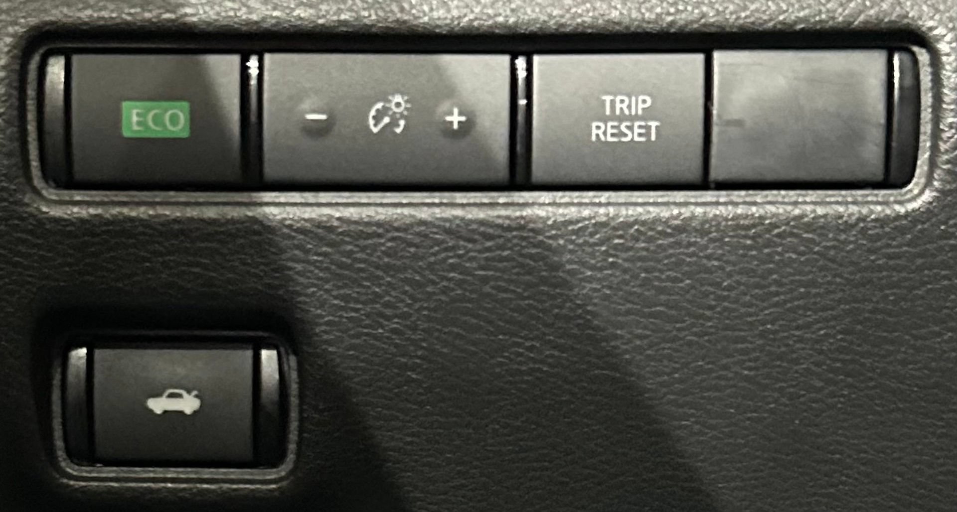 Used 2021 Nissan Sentra SV FWD image 54