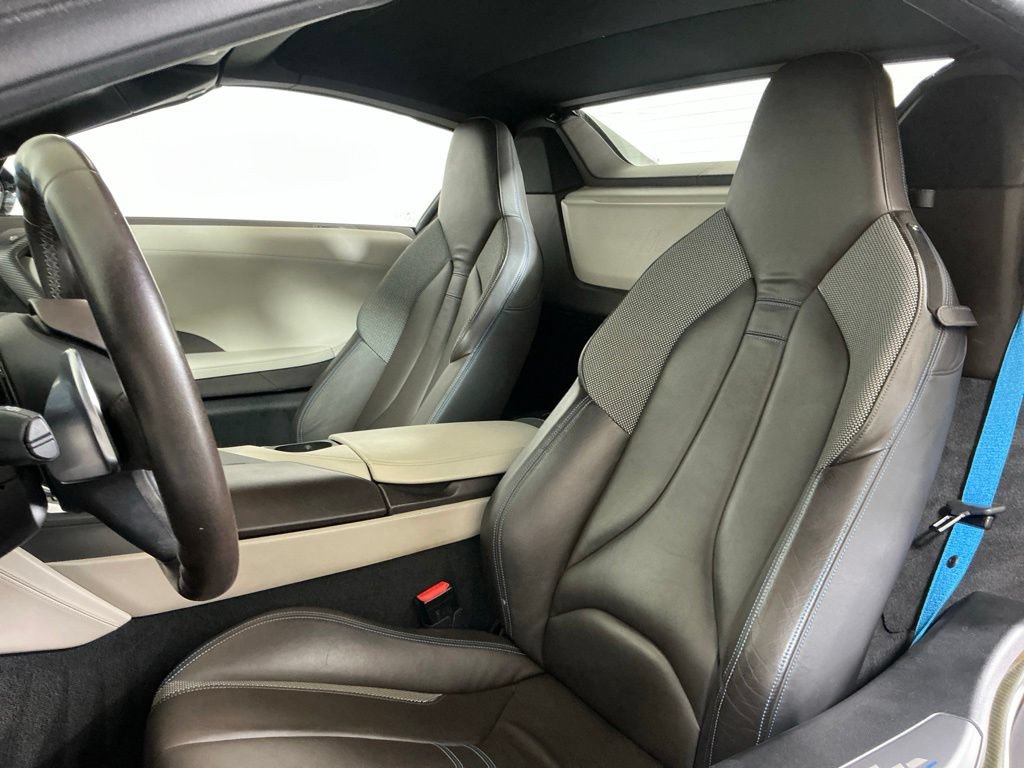 Used 2019 BMW i8 Roadster AWD/4WD image 20