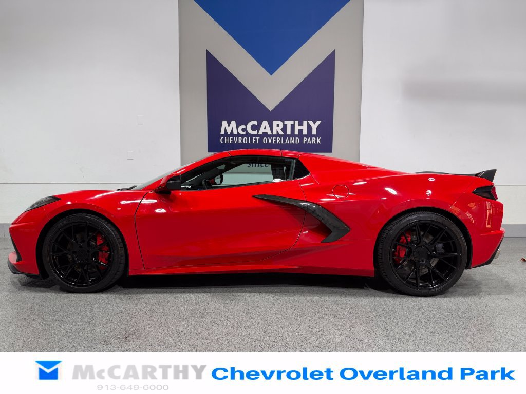 Used 2020 Chevrolet Corvette Stingray Convertible w/ Z51 Performance Package RWD image 16