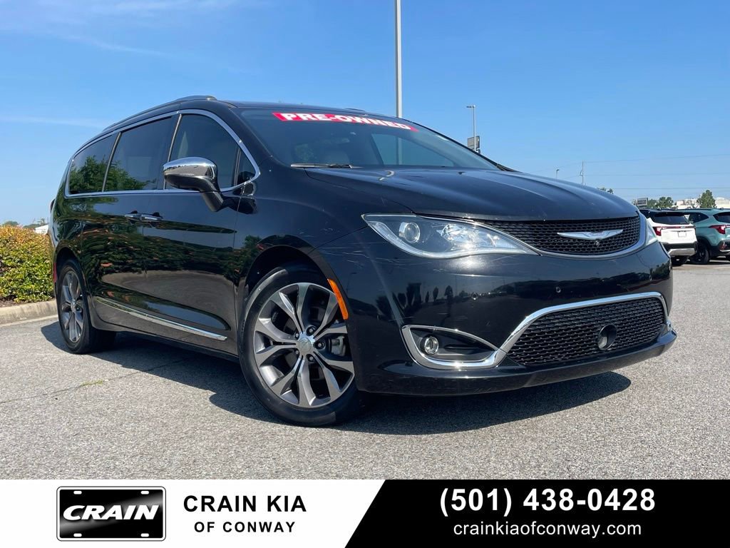 Used 2017 Chrysler Pacifica Limited FWD video 1