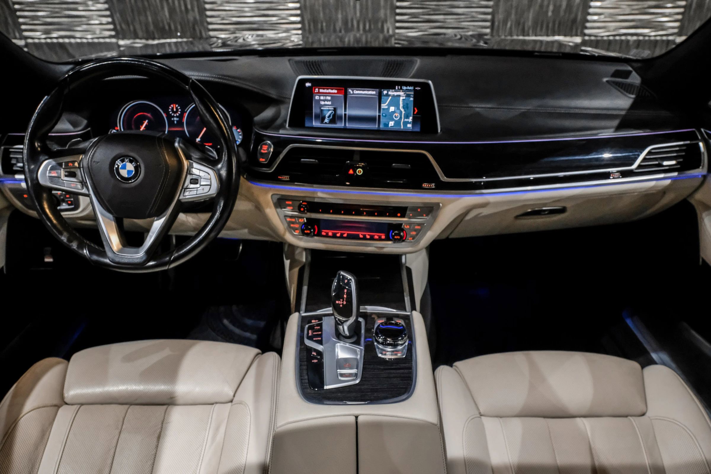 Used 2019 BMW 740i xDrive w/ Executive Package AWD/4WD image 15