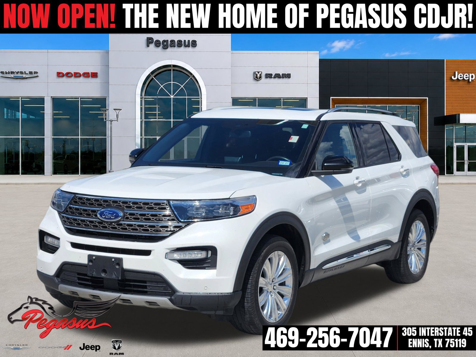 Used 2024 Ford Explorer King Ranch w/ Technology Package AWD/4WD image 2