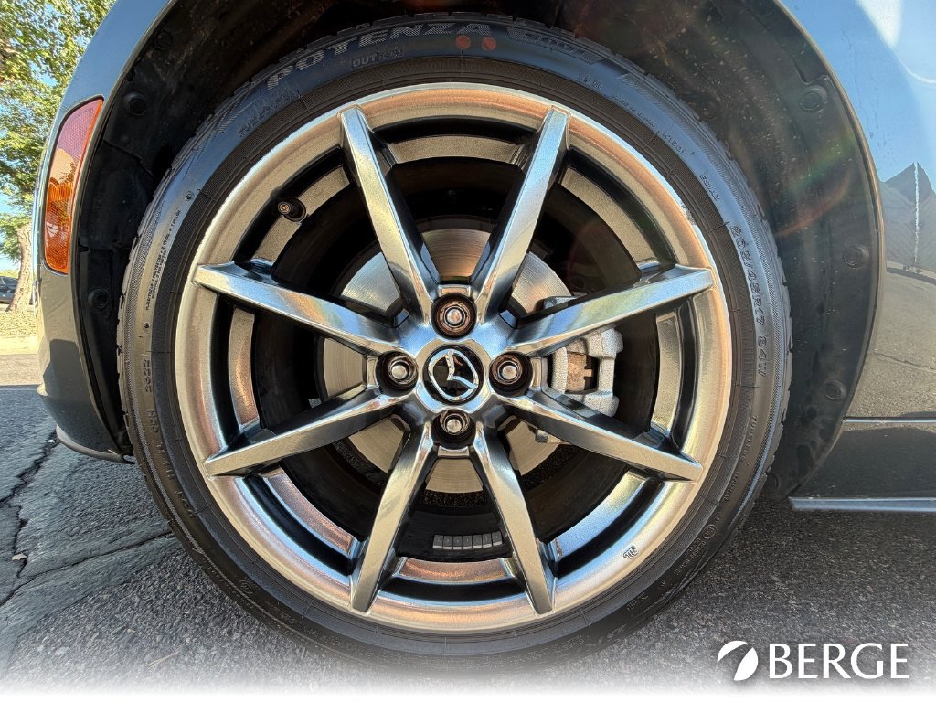 Used 2022 MAZDA MX-5 Miata RF Grand Touring w/ Weather Package RWD image 11