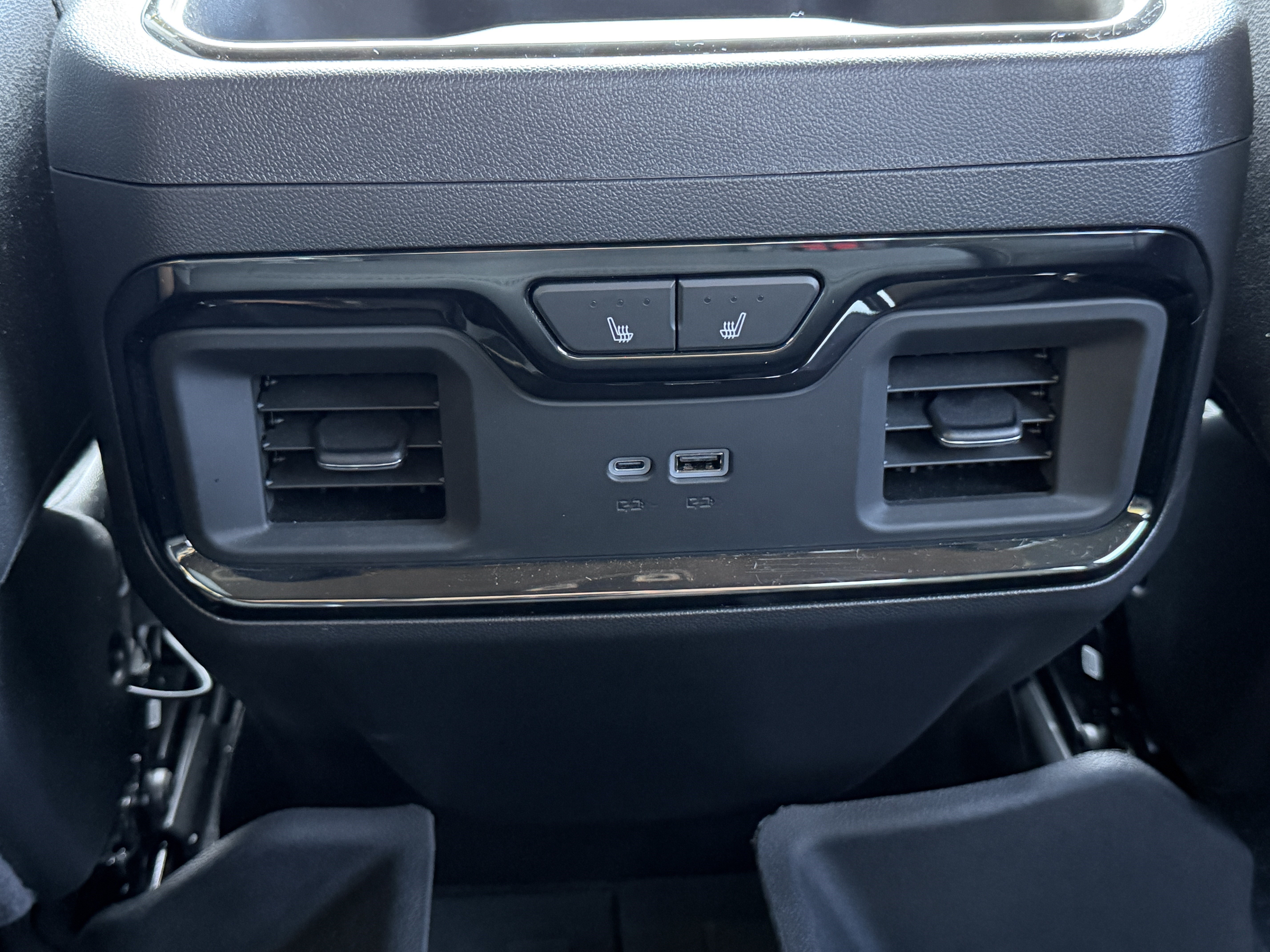 Used 2024 Chevrolet Silverado 1500 ZR2 w/ Technology Package AWD/4WD image 31