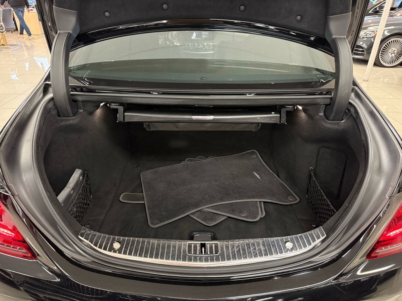 Used 2018 Mercedes-Benz S 560 Sedan image 24