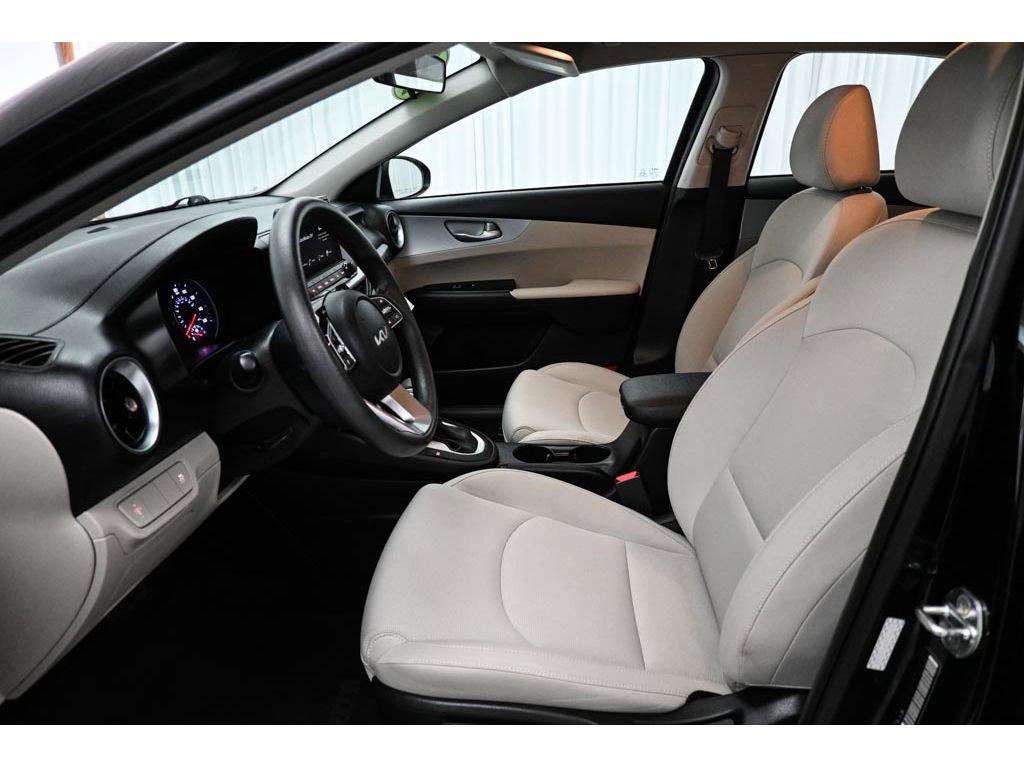 Used 2023 Kia Forte LXS FWD image 30