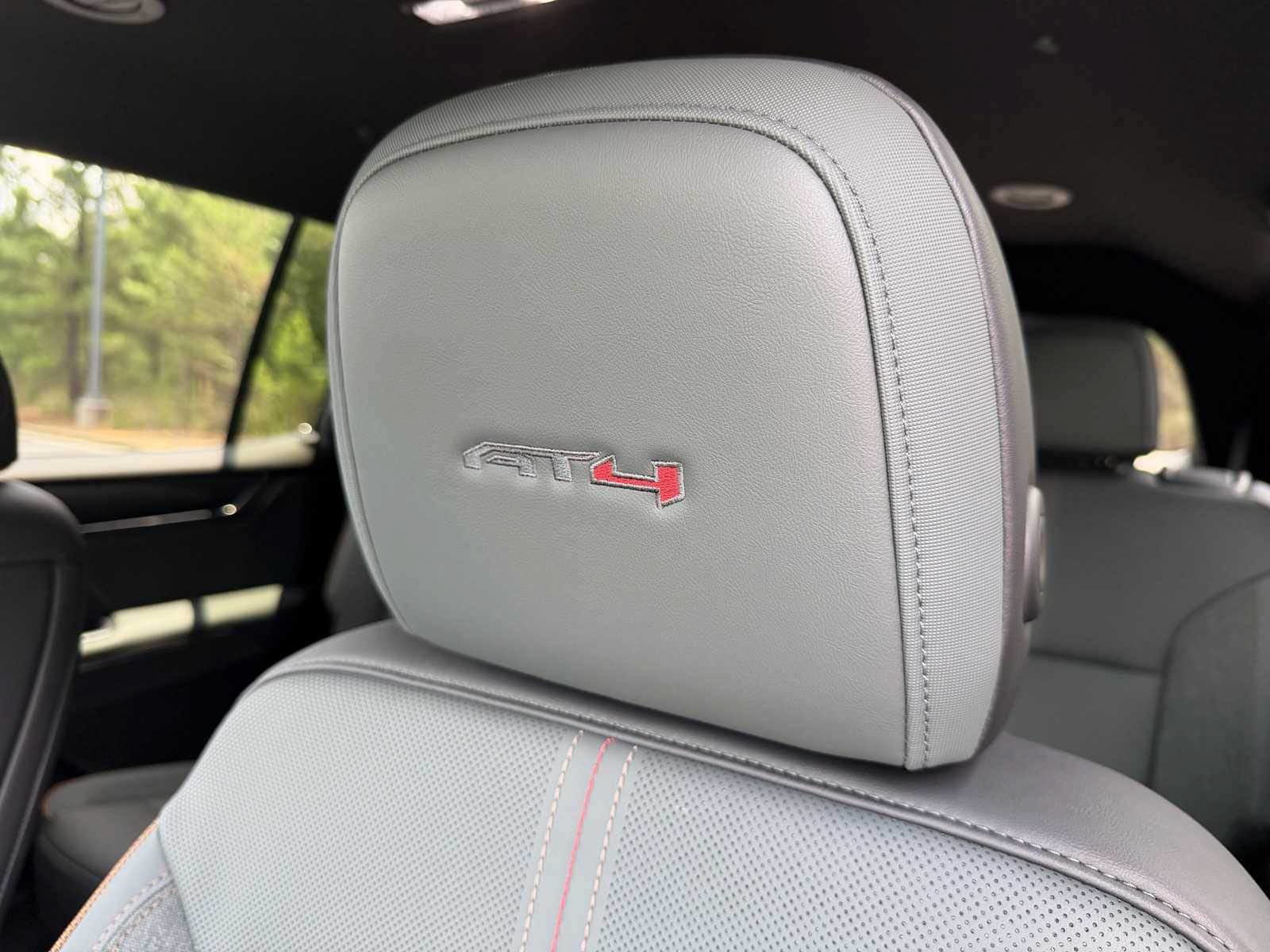 New 2026 GMC Acadia AT4 w/ Luxury Package AWD/4WD image 18