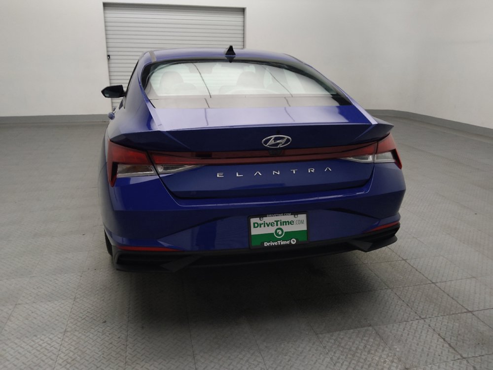 Used 2021 Hyundai Elantra SEL FWD image 6
