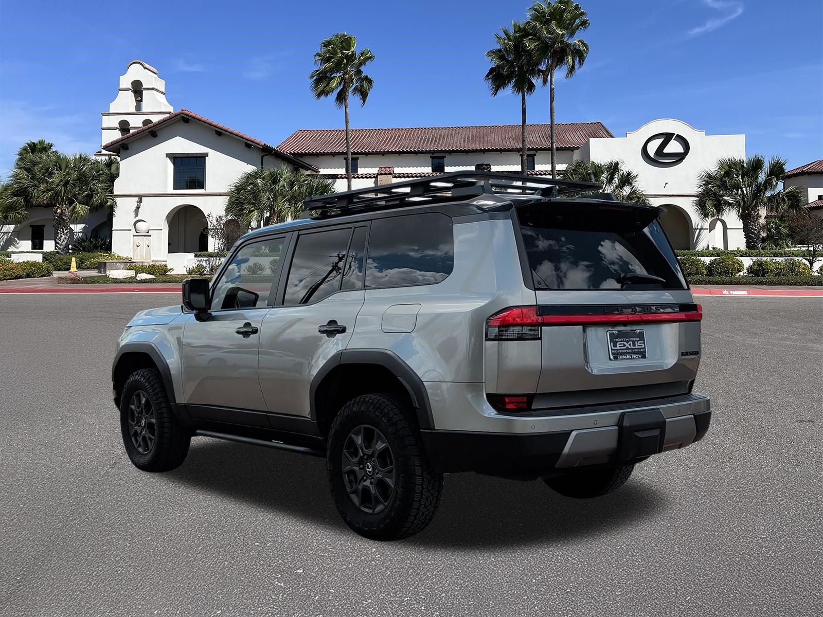 Certified 2025 Lexus GX 550 AWD/4WD image 4