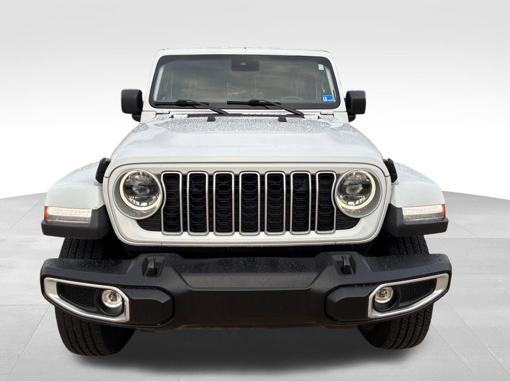 Used 2025 Jeep Wrangler Unlimited Sahara AWD/4WD image 9