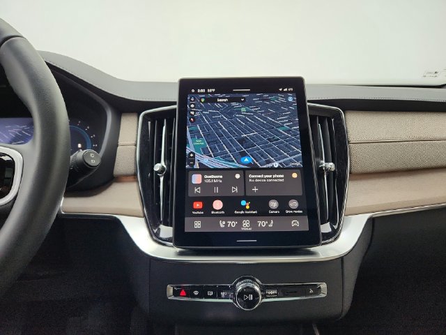 New 2025 Volvo XC90 B6 Core w/ Climate Package AWD/4WD image 23