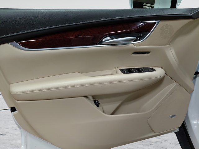 Certified 2018 Cadillac XT5 Luxury w/ Driver Awareness Package FWD image 25