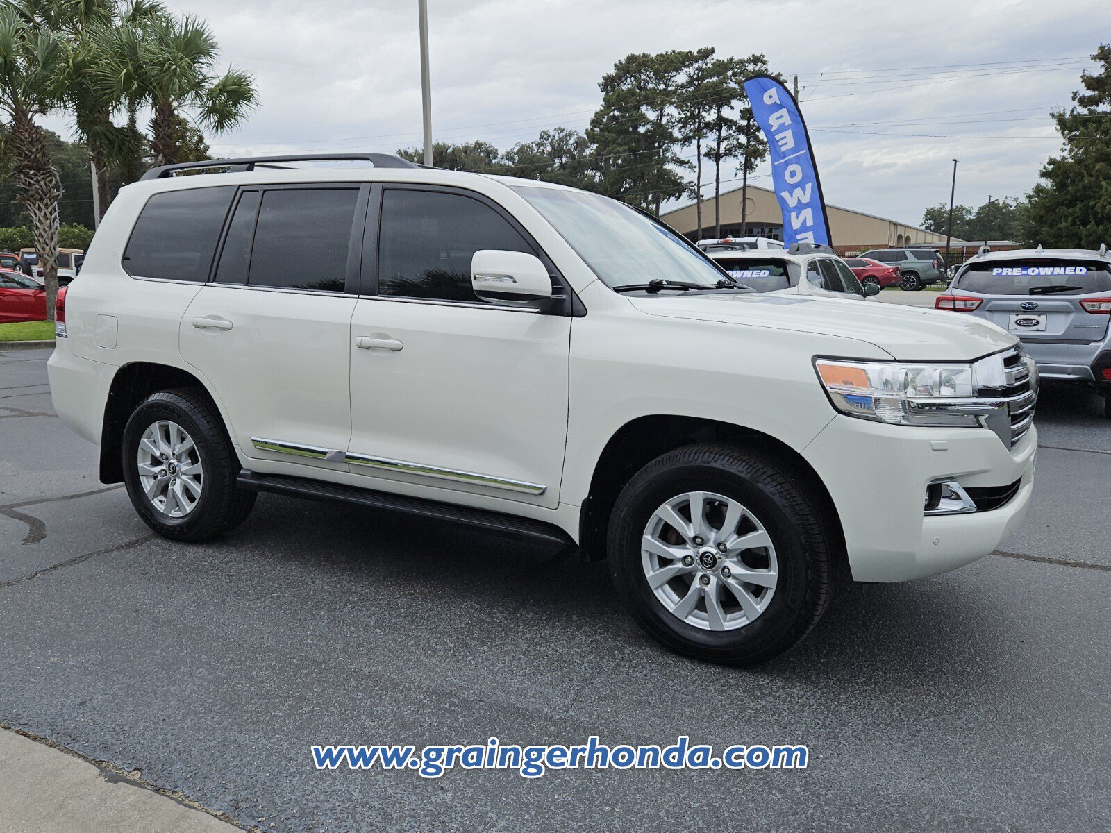 Used 2019 Toyota Land Cruiser w/ Four Season Floor Mat Package AWD/4WD image 7