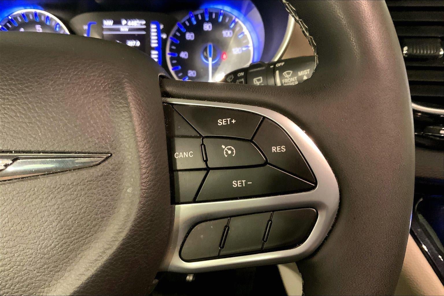 Used 2023 Chrysler Voyager LX image 19