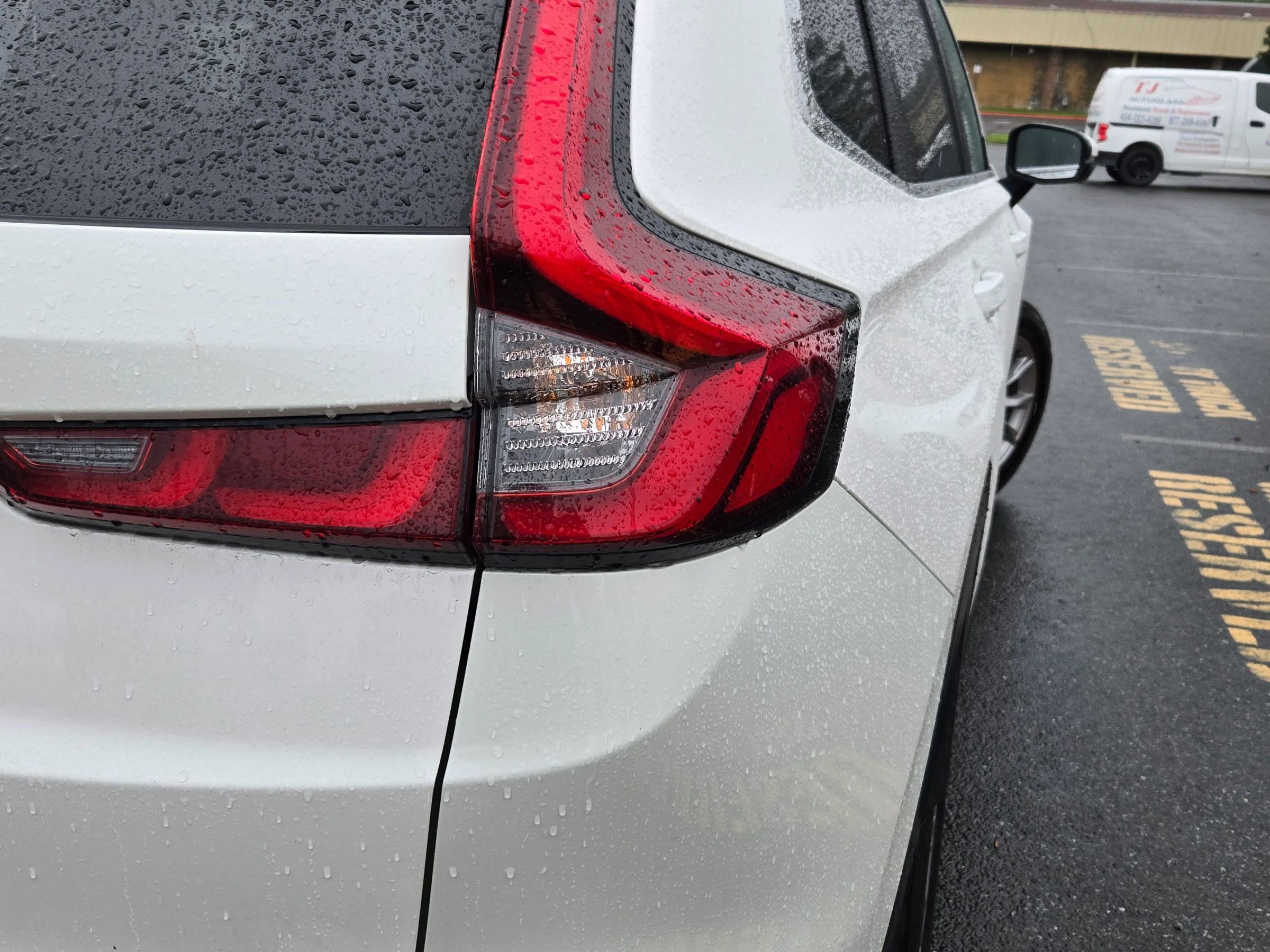 Used 2024 Honda CR-V EX image 8
