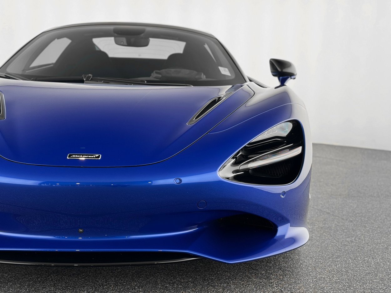 Used 2024 McLaren 750S Spider image 48