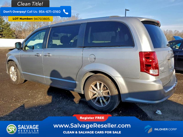 Used 2019 Dodge Grand Caravan SXT image 3