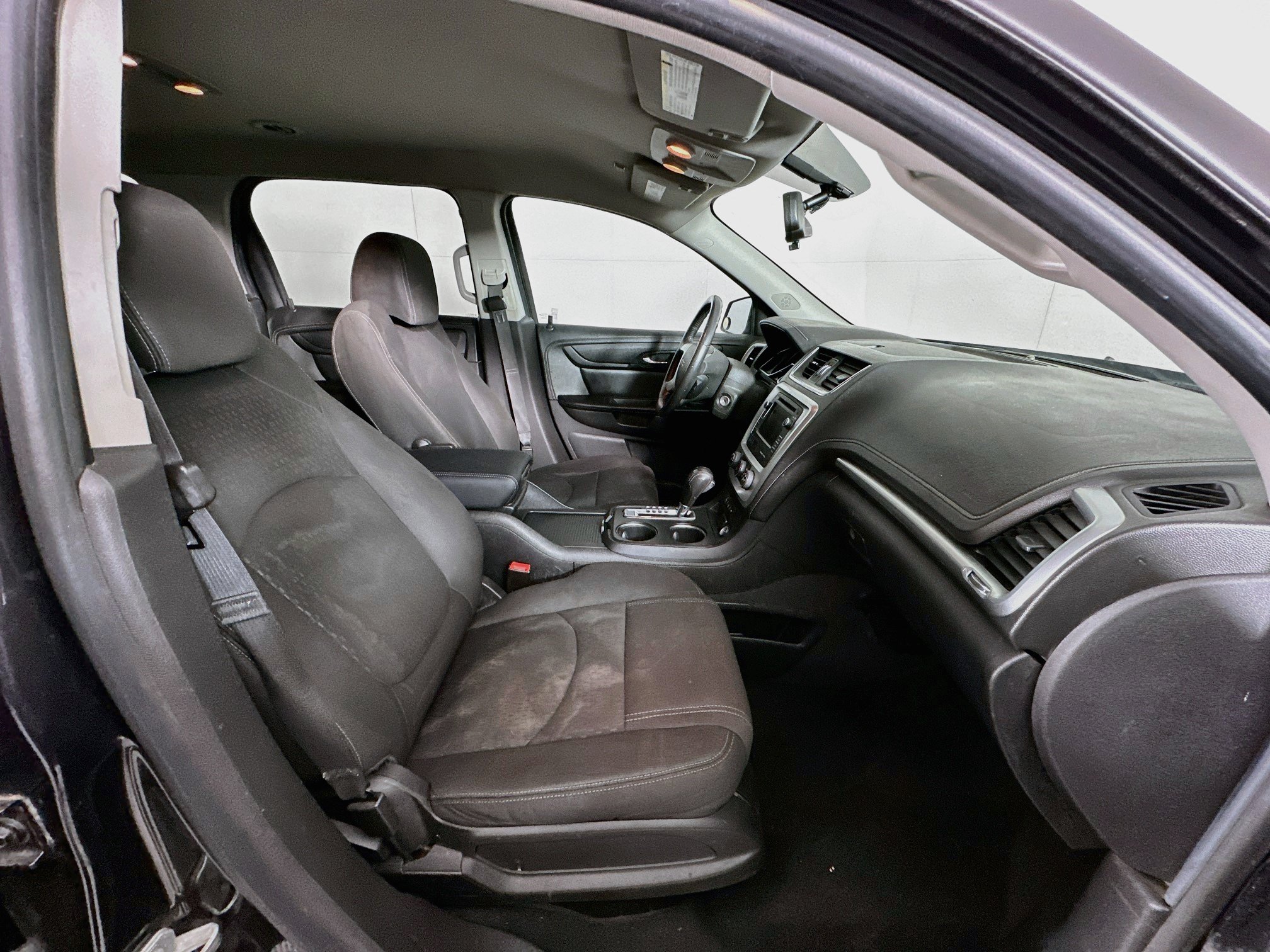 Used 2016 GMC Acadia SLE FWD image 30