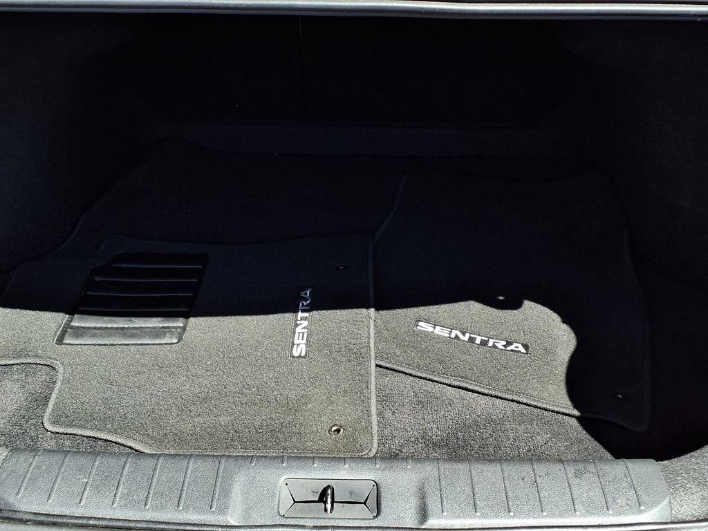 Used 2025 Nissan Sentra SV w/ SV Premium Package FWD image 7