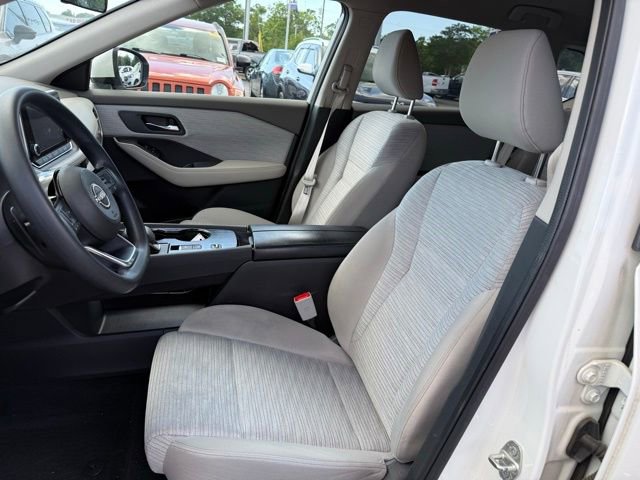 Used 2023 Nissan Rogue SV FWD image 25