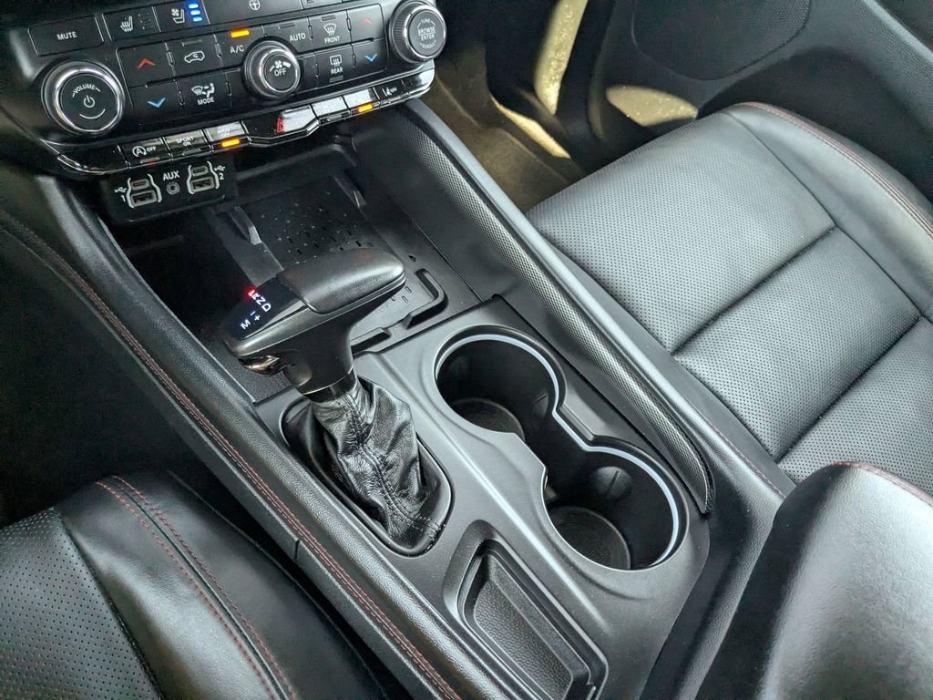 Used 2025 Dodge Durango GT image 23