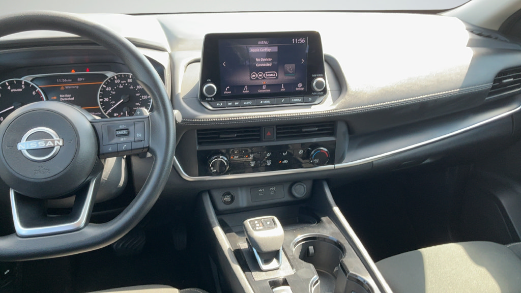 Used 2024 Nissan Rogue S FWD image 8