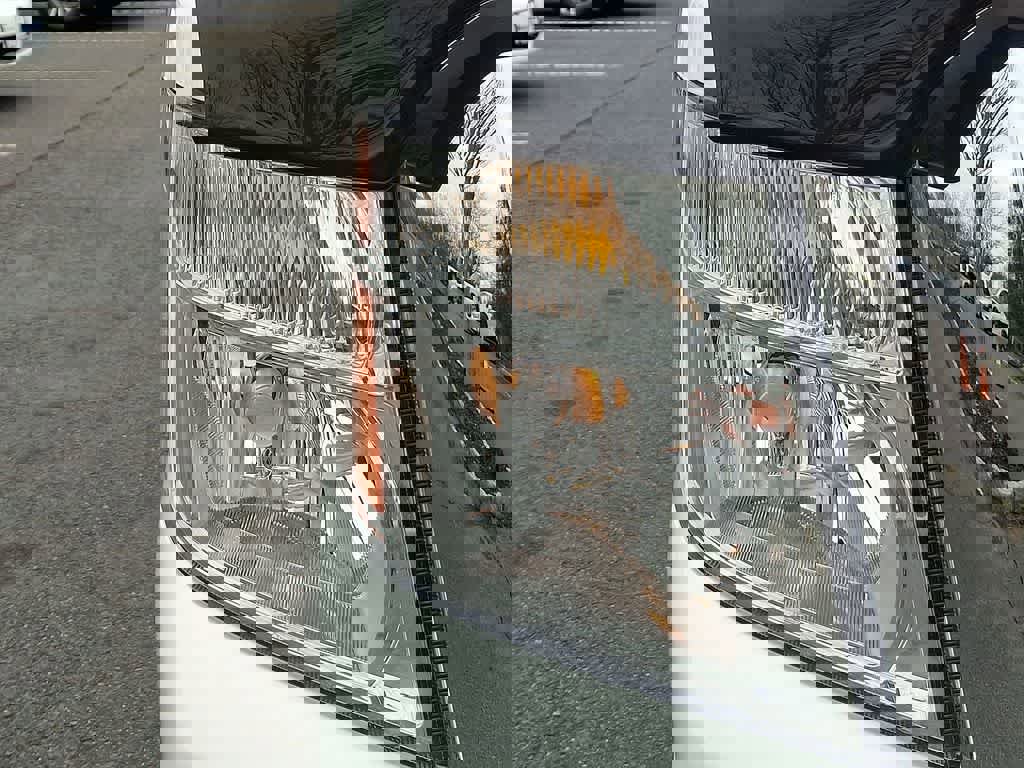 Used 2016 Nissan NV 3500 SV w/ SV Technology Package image 27