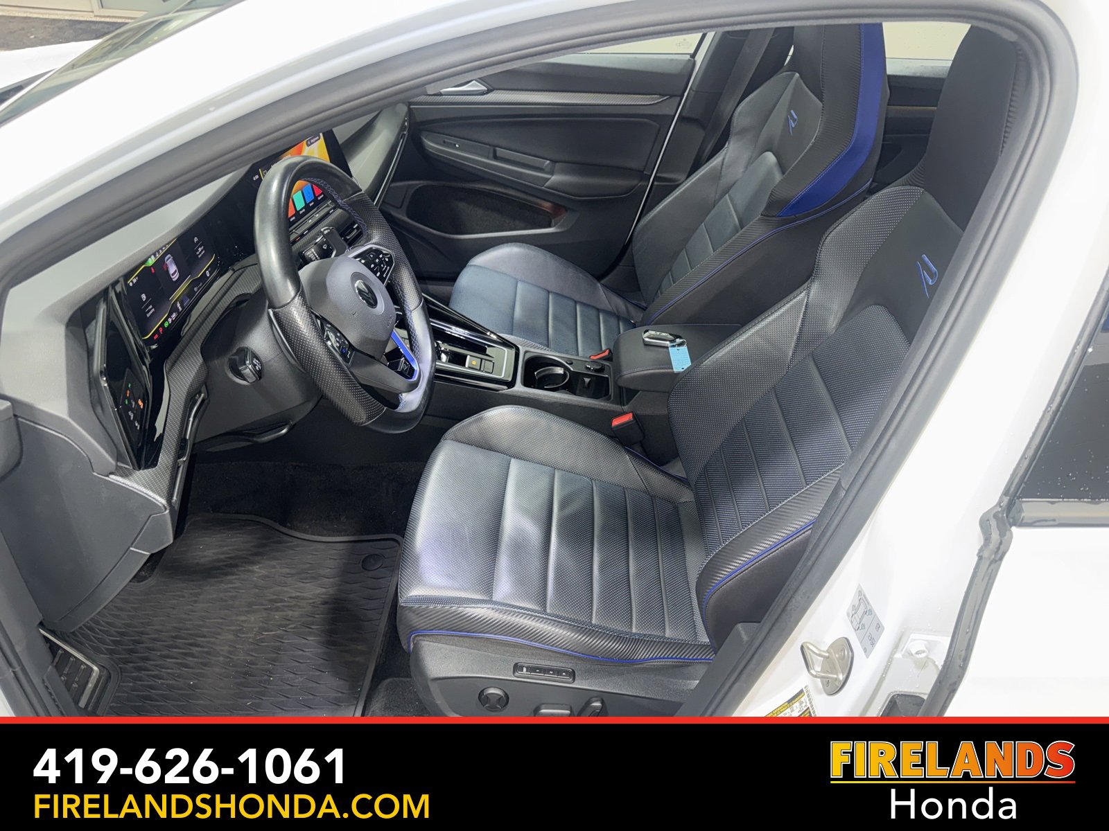 Used 2023 Volkswagen Golf R image 13