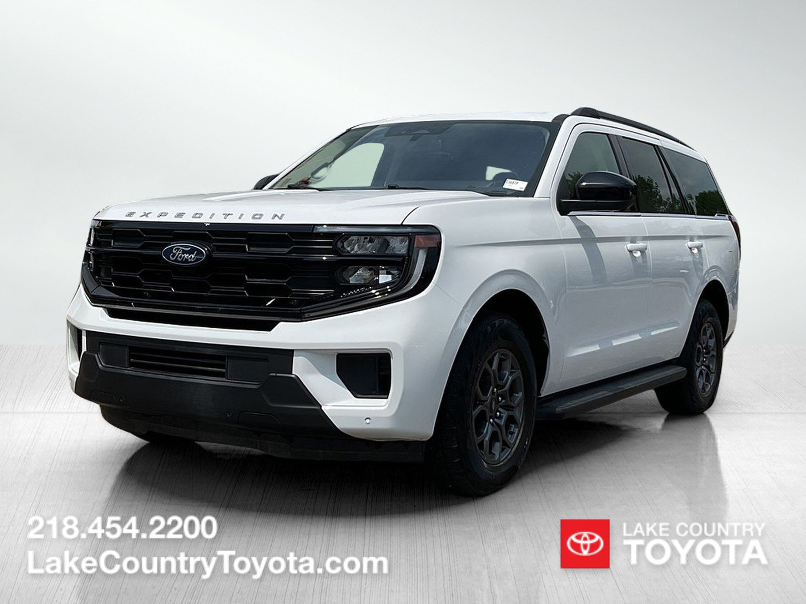 Used 2025 Ford Expedition Active