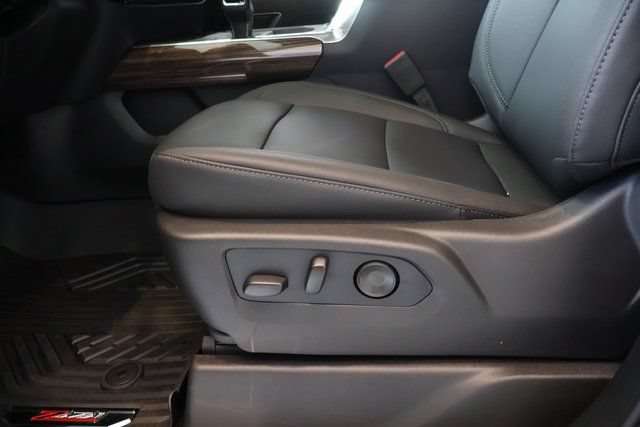 New 2026 Chevrolet Silverado 1500 RST AWD/4WD image 14