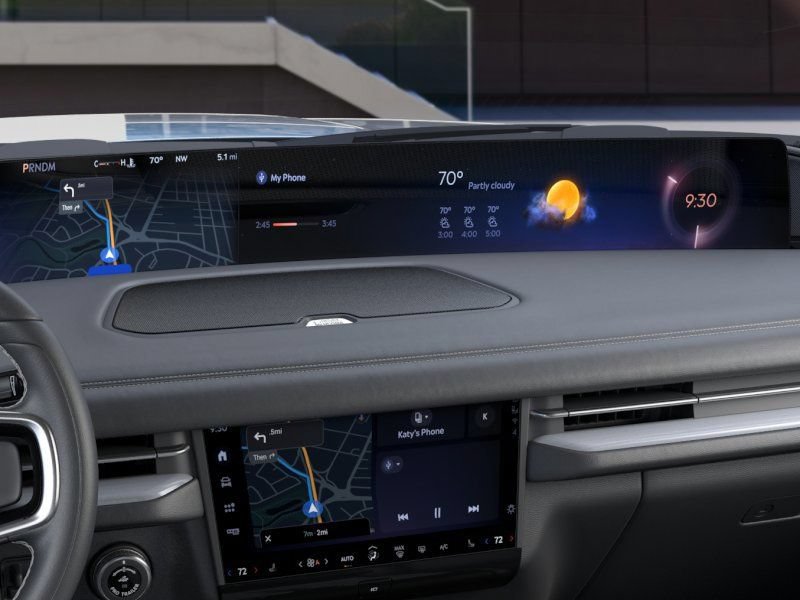 New 2026 Lincoln Navigator Premiere AWD/4WD image 14