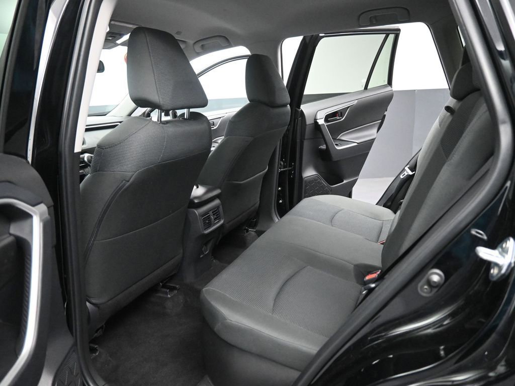 Used 2025 Toyota RAV4 LE image 25