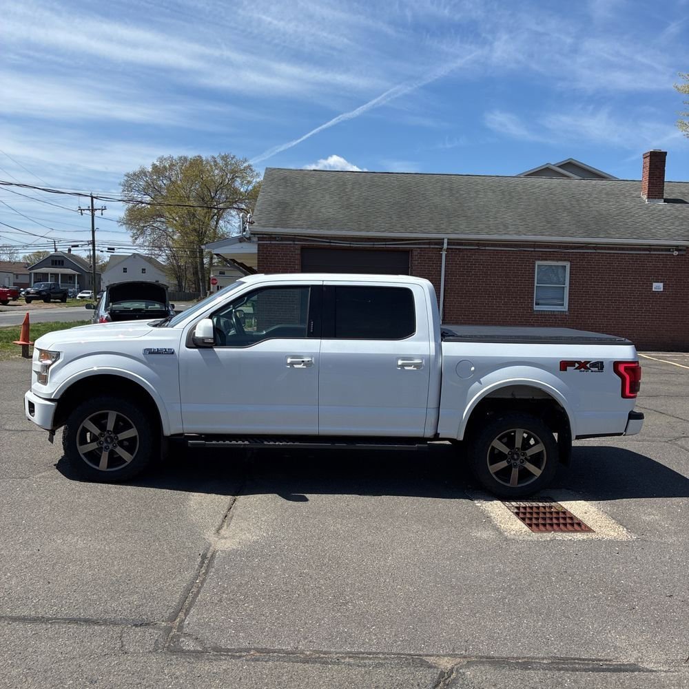 Used 2016 Ford F150 Lariat w/ Equipment Group 501A Mid AWD/4WD image 4