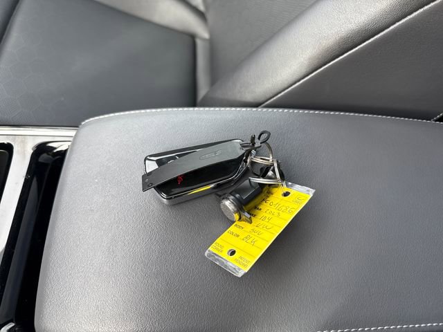 Used 2023 Volkswagen ID.4 Pro S image 30