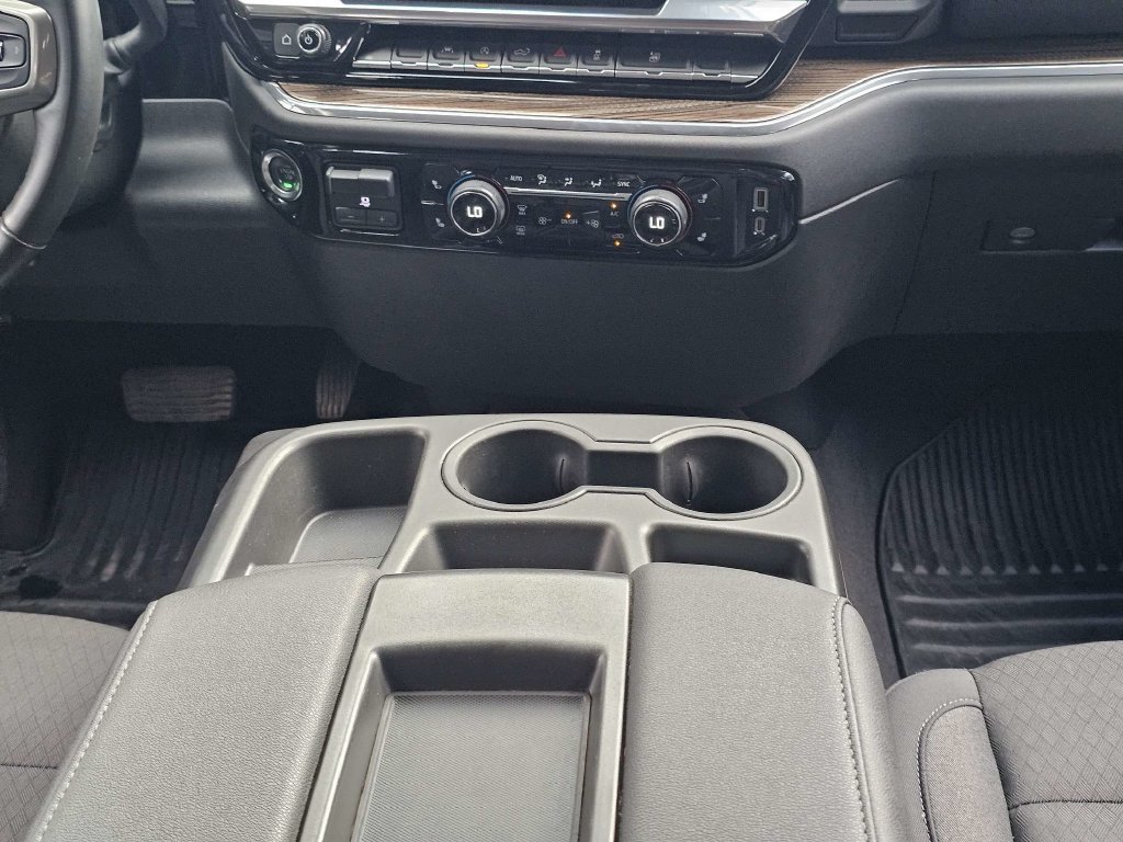 Used 2025 Chevrolet Silverado 1500 LT RWD image 16