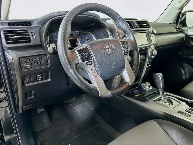 Used 2019 Toyota 4Runner SR5 Premium AWD/4WD image 9