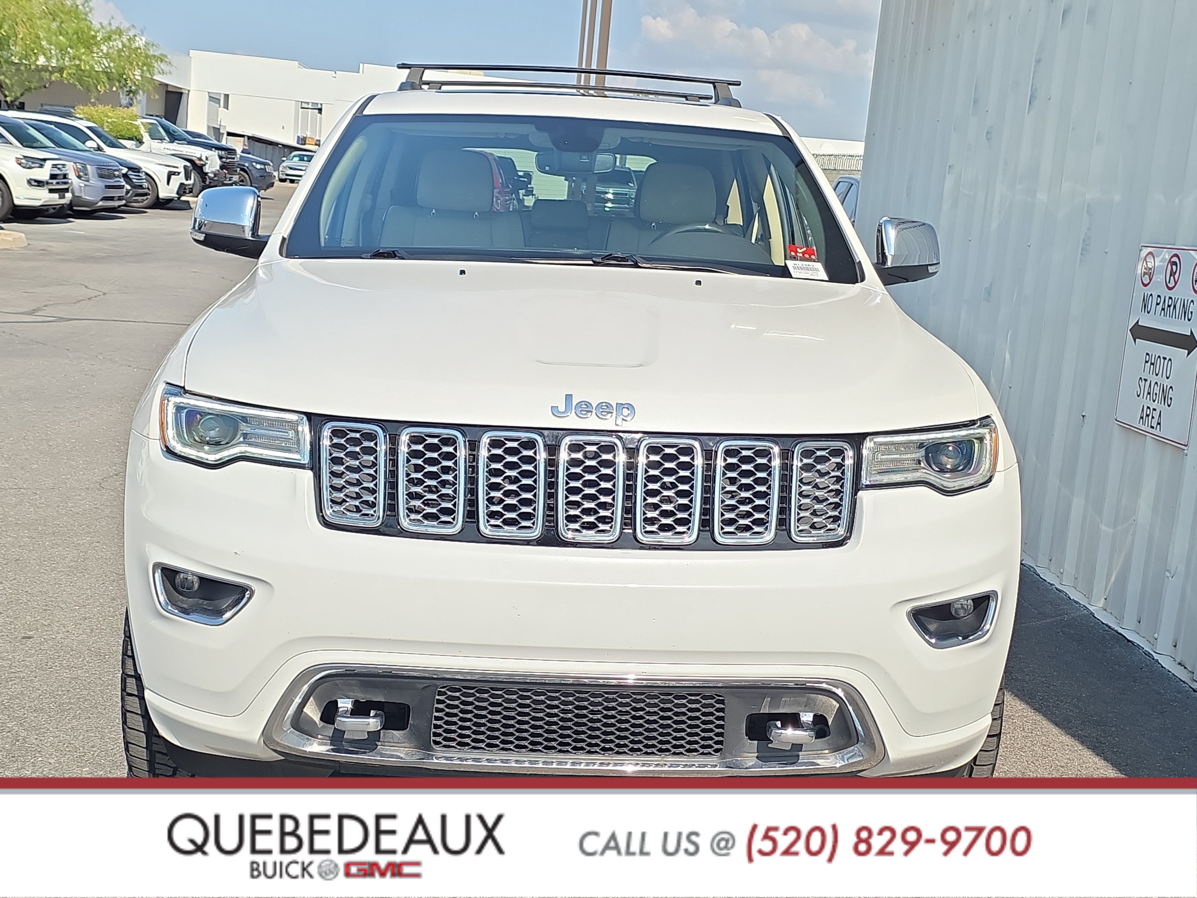 Used 2020 Jeep Grand Cherokee Overland AWD/4WD image 2