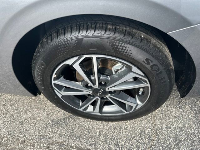Used 2024 Kia Forte LXS FWD image 6