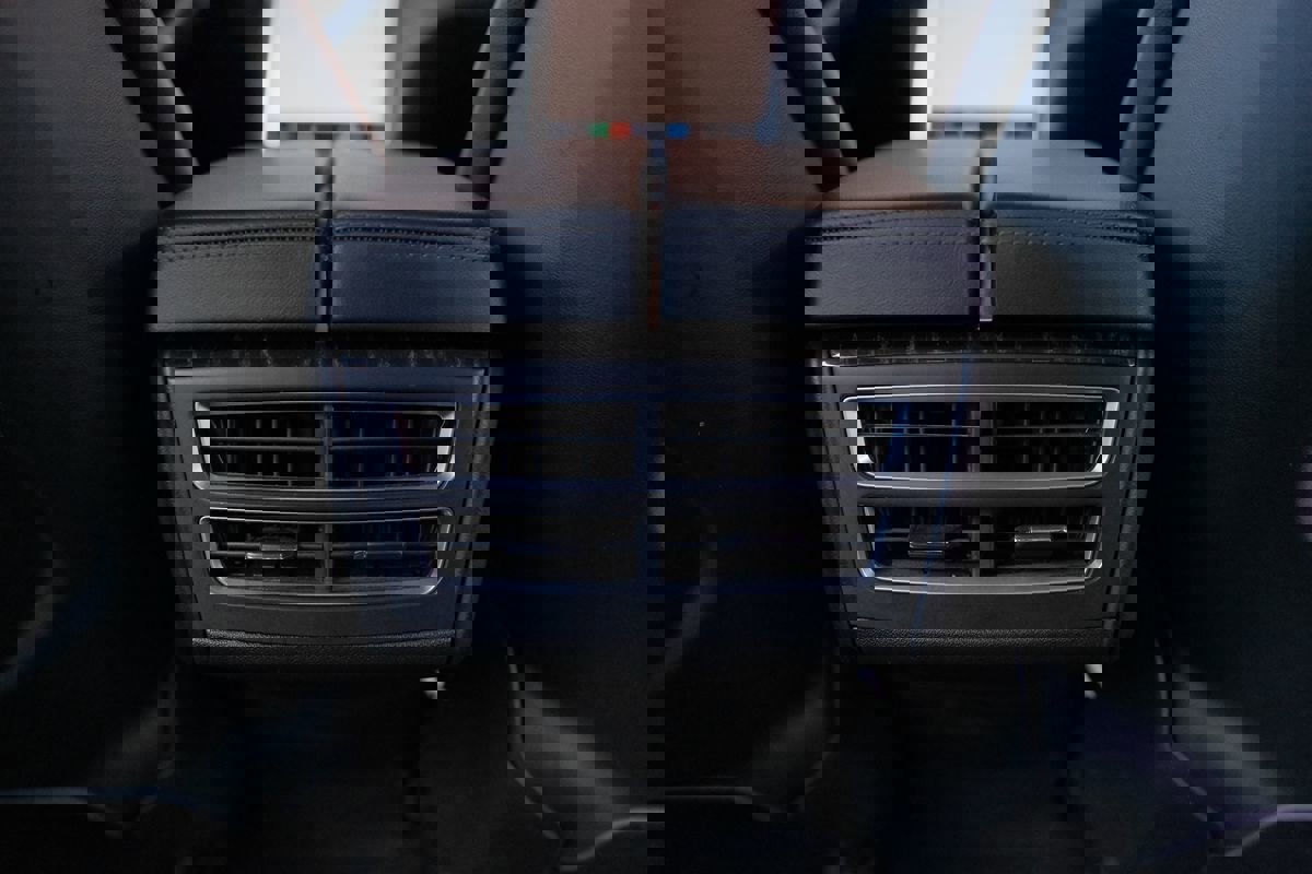 Used 2016 Tesla Model S 75 image 33